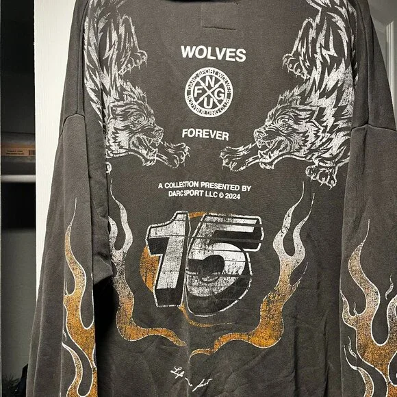 DARC SPORT "Wolves Forever" Zipper Gray Heavyweight Zipper Hoodie - Picture 1 of 7